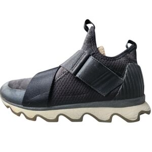 Sorel kinetic sneakers woman size 8